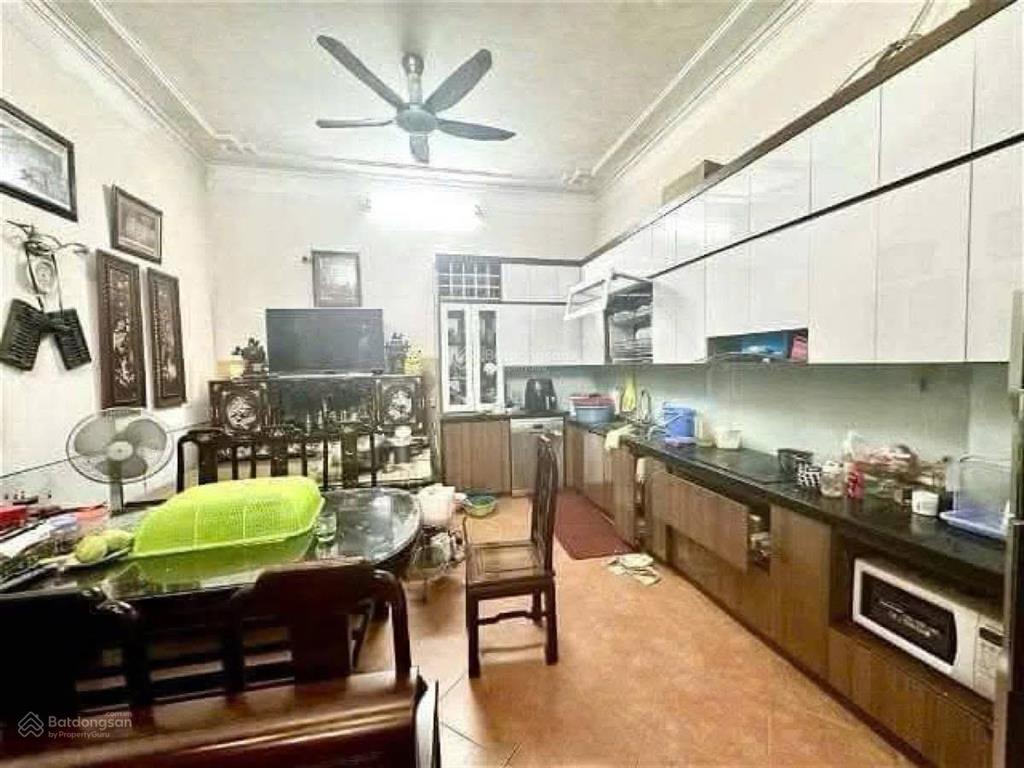 Hoa hậu phân lô ô tô tránh kinh doanh ô chờ thang máy gần hoàng quốc việt
phố đặng thuỳ trâm