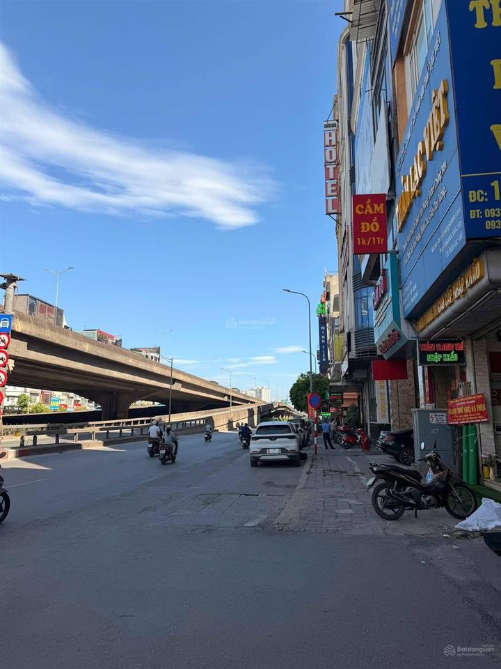 Bán nhà mặt phố nguyễn xiển thanh xuân.kinh doanh sầm uất.40m x 6t. mt.3,5m. giá21,5 tỷ