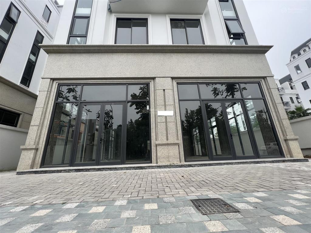 Cần bán biệt thự thuộc dự án the diamond point phúc đồng, view công viên thoáng.