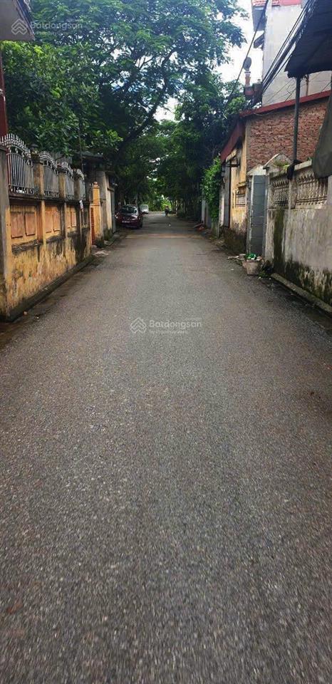 Bán 50m2 đất tại giang biên, phường việt hưng. ngõ thông, đường rộng ô tô ra vào tận nhà thoải mái