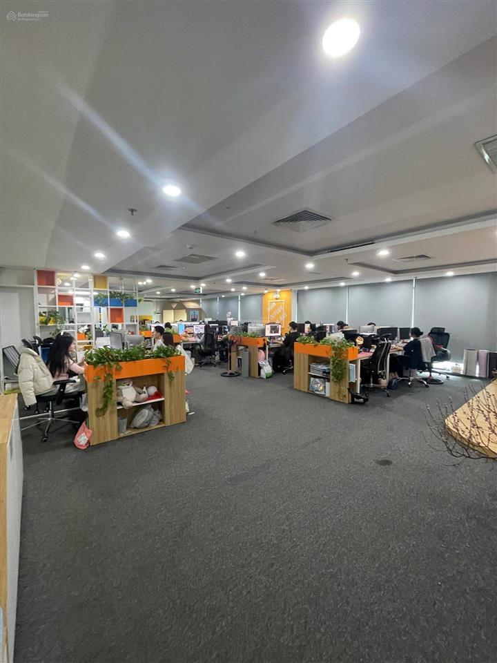 Chính chủ cho thuê văn phòng dt 170m2  handico phạm hùng  0985 307 ***