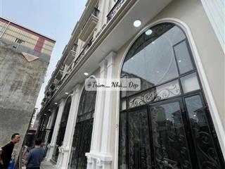 Bán nhà mặt ngõ 4 tầng 247 đông khê gần chợ. nhà ngay sau nhà mặt đường