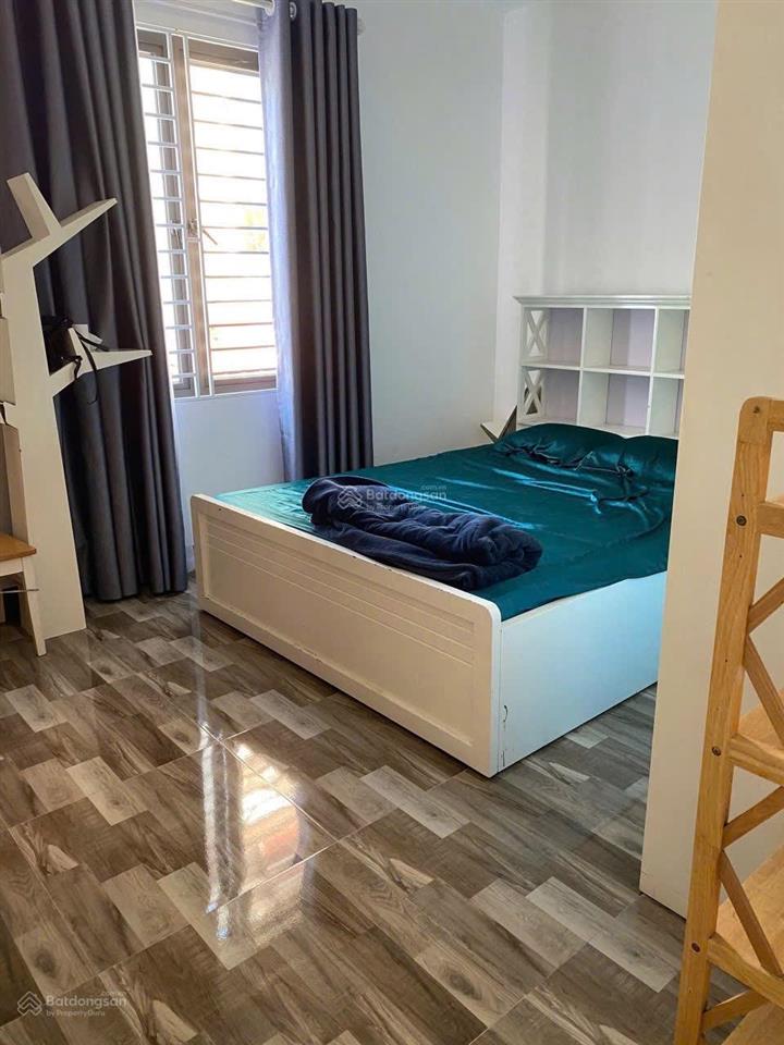 Nhà đẹp lô góc độc lập lạch tray ô tô vào tận nhà đối diện đh hàng hải