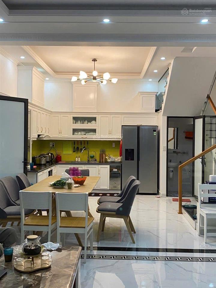 Nhà đẹp lô góc độc lập lạch tray ô tô vào tận nhà đối diện đh hàng hải