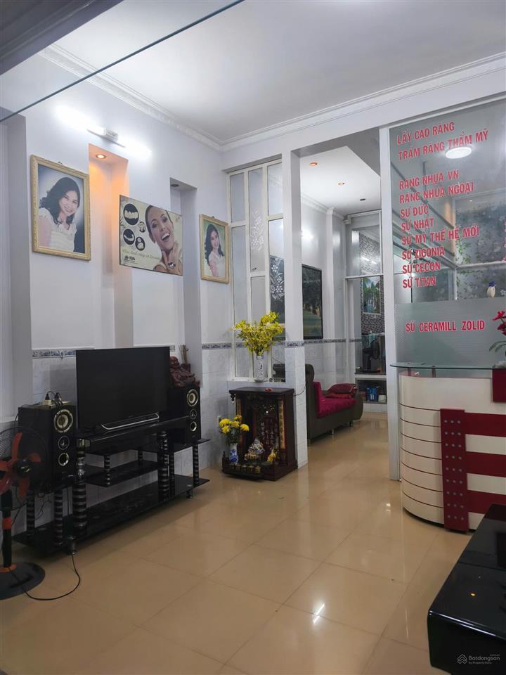 Bán nhà trung tâm thị trấn lạc tánh, 95m2
