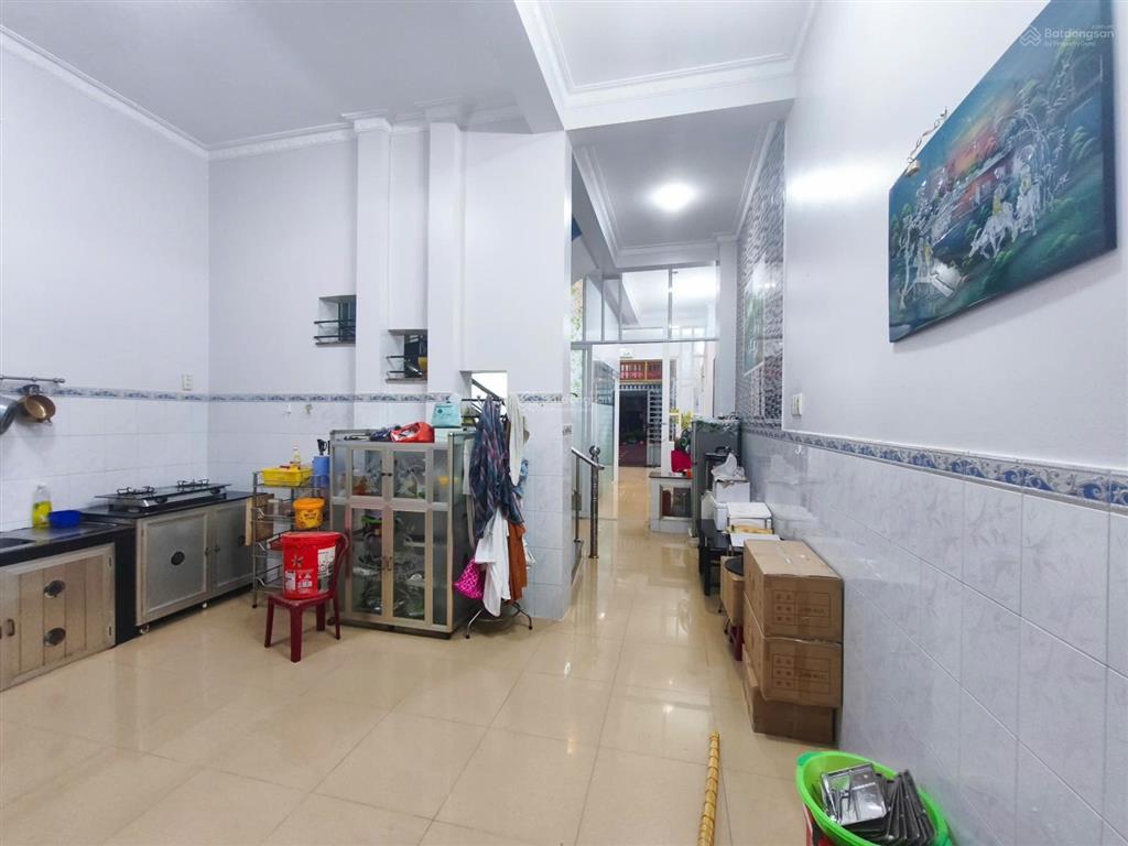 Bán nhà trung tâm thị trấn lạc tánh, 95m2