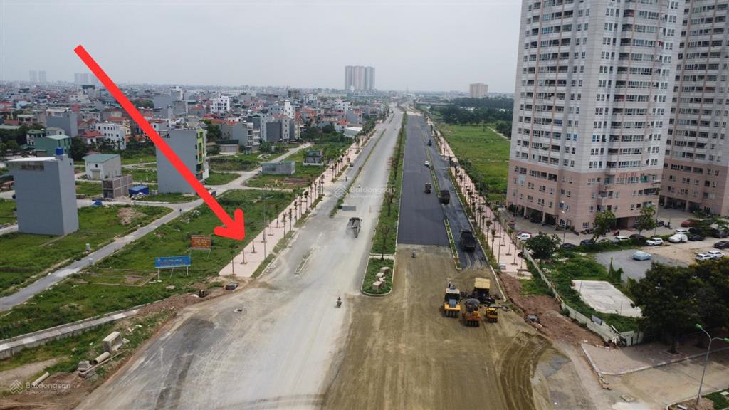Bán lô đất mặt đường vành đai 3.5, dt 74m2, mt 6,28m, gần ngã tư đường 3.5 và trịnh văn bô