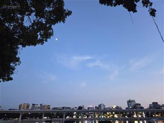 Nhà 5 tầng 70m2 mặt phố hoàng cầu. giá 40.5 tỷ có thương lượng.