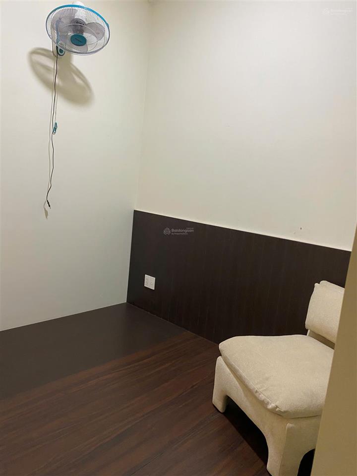Chính chủ cần bán căn nhà ở lô ngoài cát tường j home