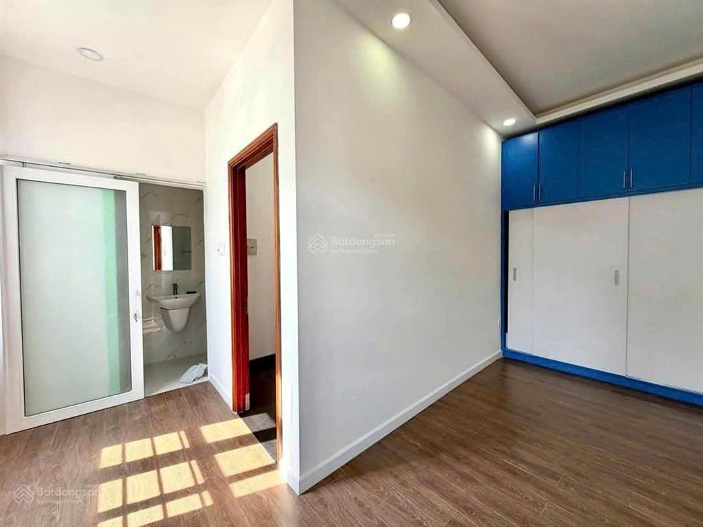 Bán nhà bùi đình túy, căn góc 5 tầng, hxh, gần chợ bà chiểu hẻm sạch dân trí cao, tặng nội thất