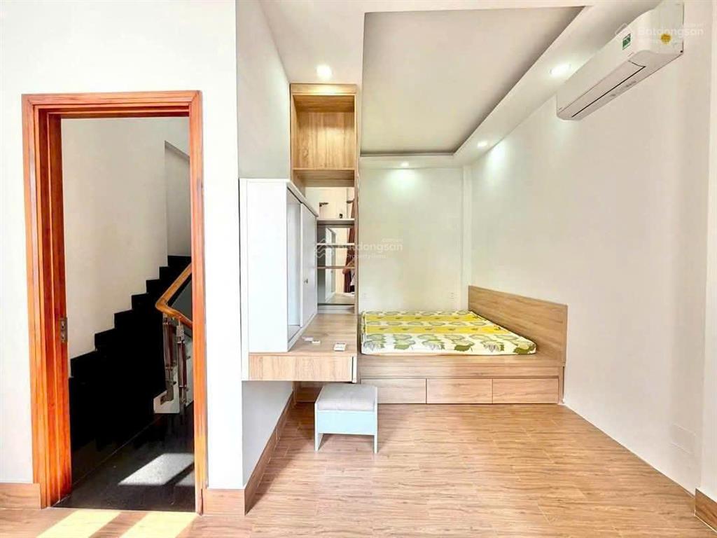 Bán nhà bùi đình túy, căn góc 5 tầng, hxh, gần chợ bà chiểu hẻm sạch dân trí cao, tặng nội thất