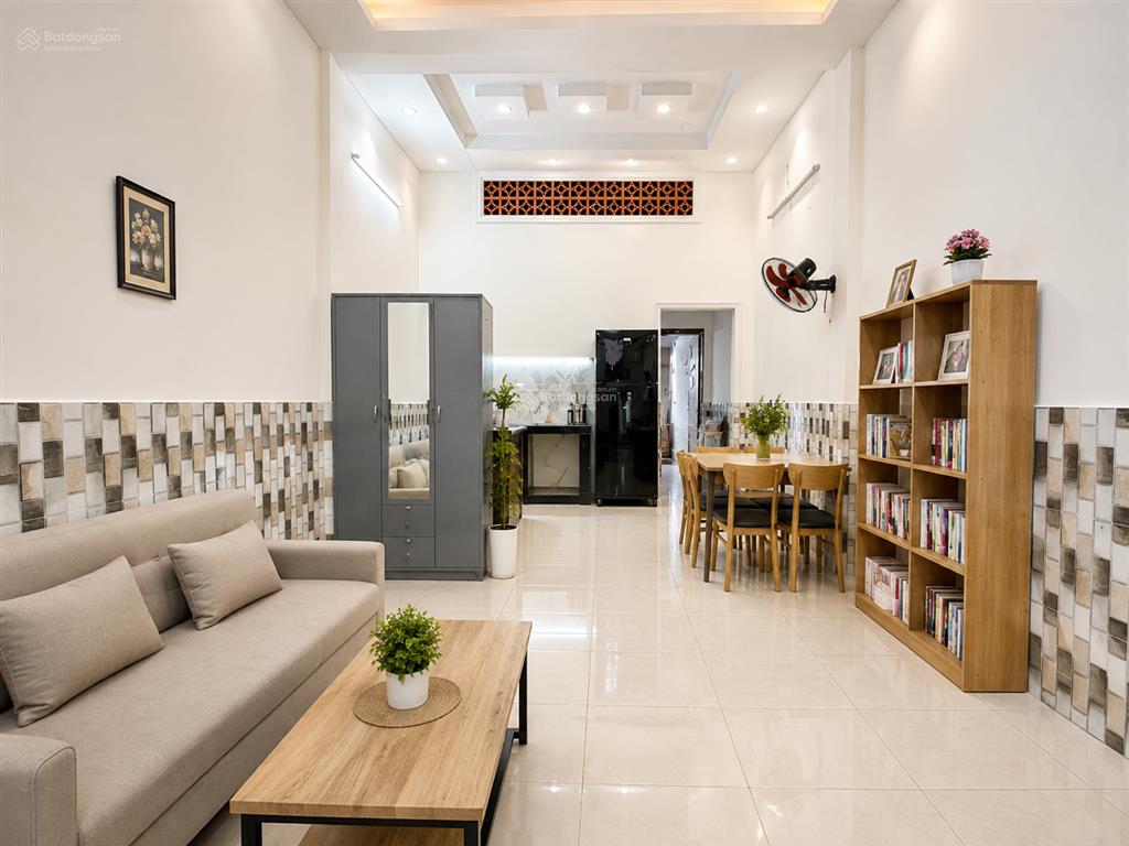 Nhà ngay nguyễn hữu cảnh, 58m2, ngang 3.9x15m, cải tạo hoặc xây mới 5 tầng.