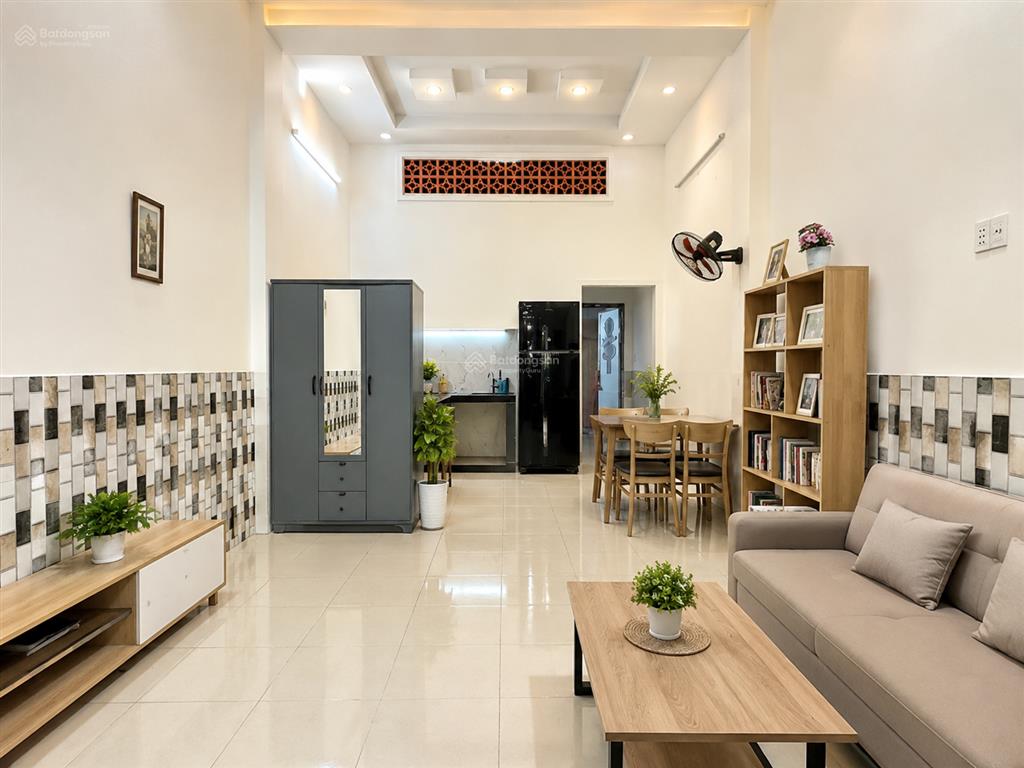 Nhà ngay nguyễn hữu cảnh, 58m2, ngang 3.9x15m, cải tạo hoặc xây mới 5 tầng.