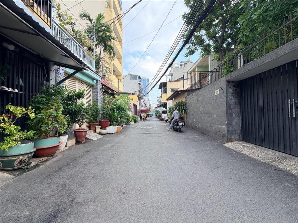 Nhà ngay nguyễn hữu cảnh, 58m2, ngang 3.9x15m, cải tạo hoặc xây mới 5 tầng.