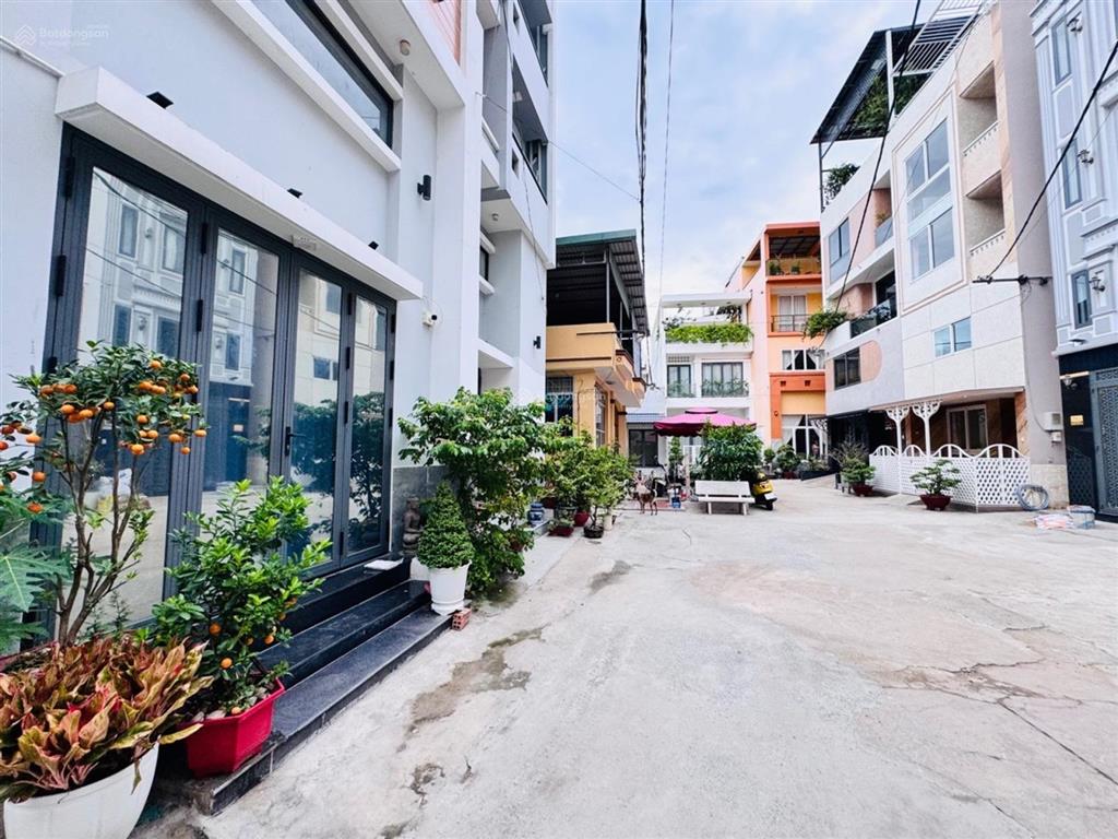 Bán nhà lê quang định, 5 tầng, 60m2, ô tô quay đầu, ngang 6x11m, nhà mới đẹp