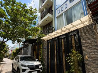 Bán nhà nơ trang long, 3 tầng, 64m2, ngang 4x16m, 2 mặt hẻm trước sau, ô tô đỗ trước cửa.