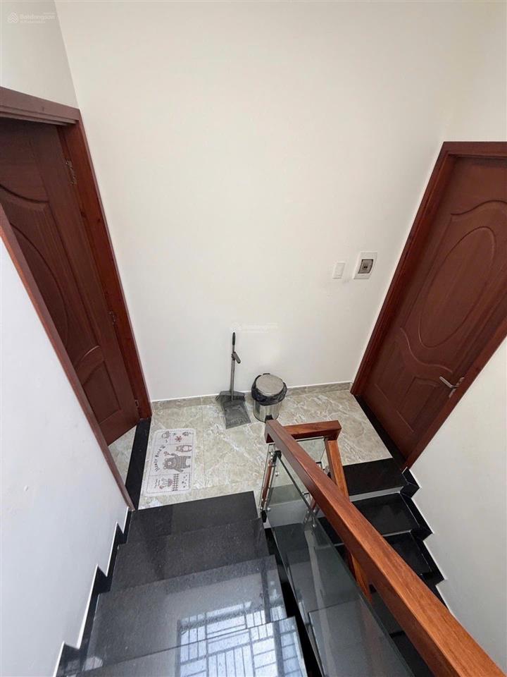 Bán nhà nguyễn văn đậu, 4 tầng, ngang 5.25x12m, căn góc thoáng, nhà đẹp ở ngay.