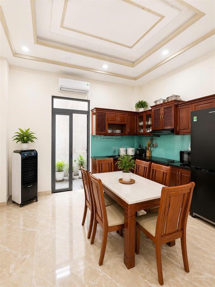 Bán nhà nguyễn văn đậu, 4 tầng, ngang 5.25x12m, căn góc thoáng, nhà đẹp ở ngay.