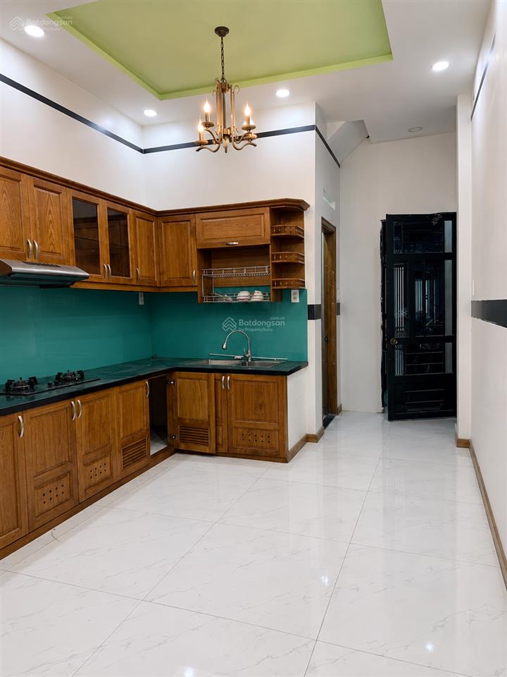Bán nhà nơ trang long, 4 tầng, 7 phòng cho thuê khoán 21tr/tháng, hẻm ô tô