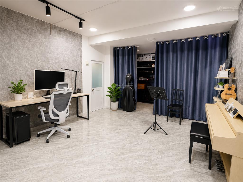 Bán nhà nguyễn cửu vân, 3 tầng, 55m2, ngang 5x11m, hẻm xe tải, khu dân trí cao.