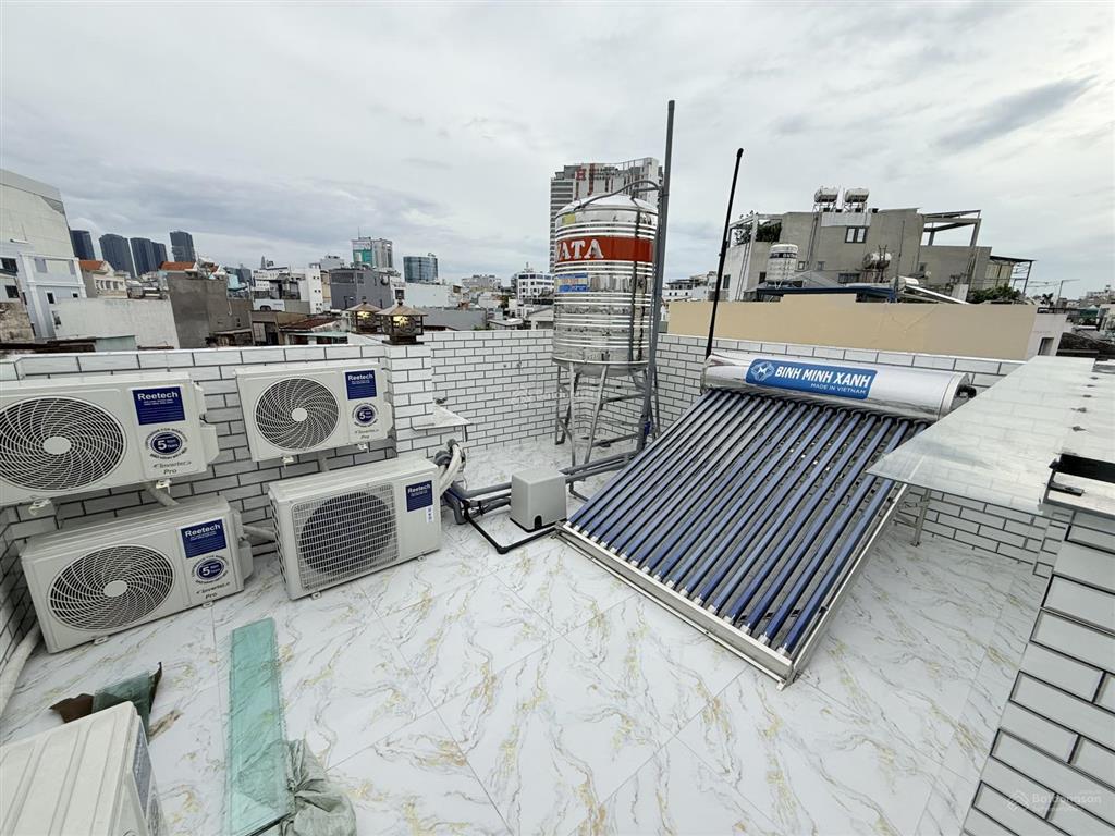 Bán nhà bạch đằng, 4 tầng, nhà mới 100%, ngang 8.5m, hoàn công đủ 120m2, tặng nội thất