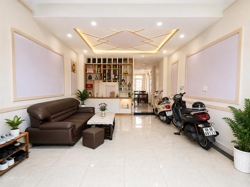Bán nhà 5 tầng, nguyễn văn đậu, 2 mặt tiền trước sau, dtsd 211m2, 5 phòng ngủ thoáng ô tô tận nhà