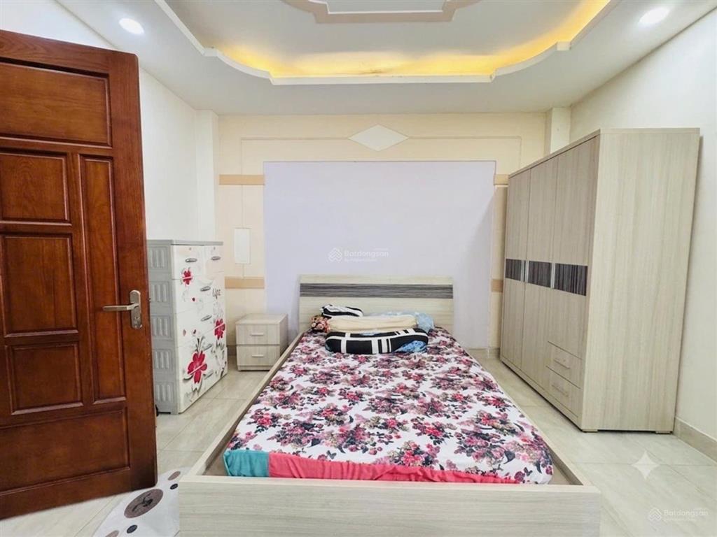Bán nhà 5 tầng, nguyễn văn đậu, 2 mặt tiền trước sau, dtsd 211m2, 5 phòng ngủ thoáng ô tô tận nhà