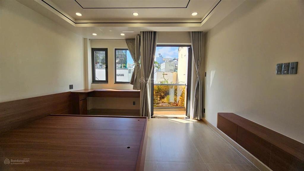Bán nhà nguyễn văn đậu, 4 tầng btct, mới 100%, nội thất full, ô tô tận cửa.