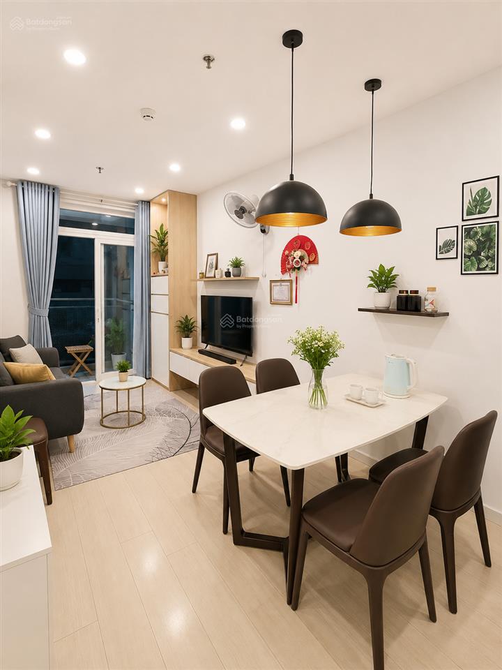 Bán căn hộ riverside đối diện sunwah, 75m2, 2pn 2wc, view tp nhìn q1, để lại nội thất.