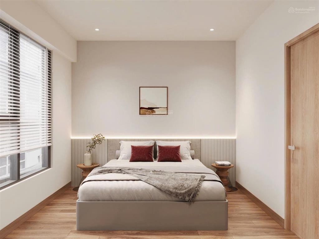 Chính chủ bán gấp góc neo 81m2 2pn/2wc chỉ 4,9 tỷ nhà mới đẹp, view thoáng, ht vay. 0979 885 ***