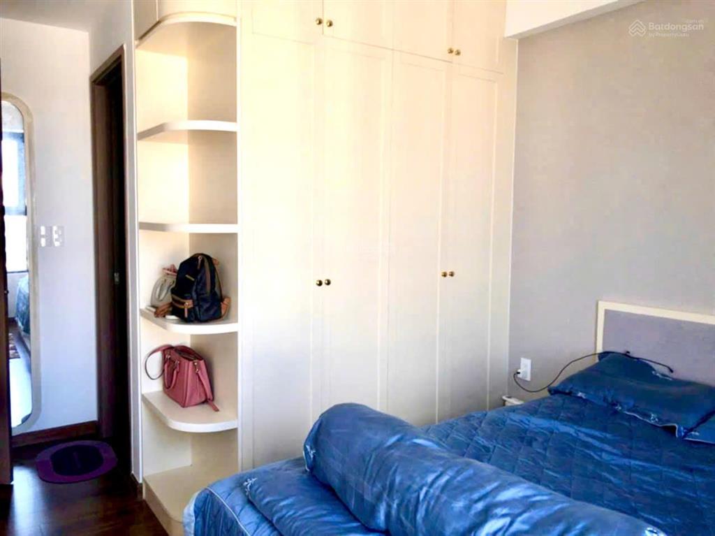Chủ kẹt tiền bán gấp 80m2 giá 4,390 tỷ view đẹp mát mẻ, tầng đẹp vào ở ngay. ht vay 70%, sổ sẵn