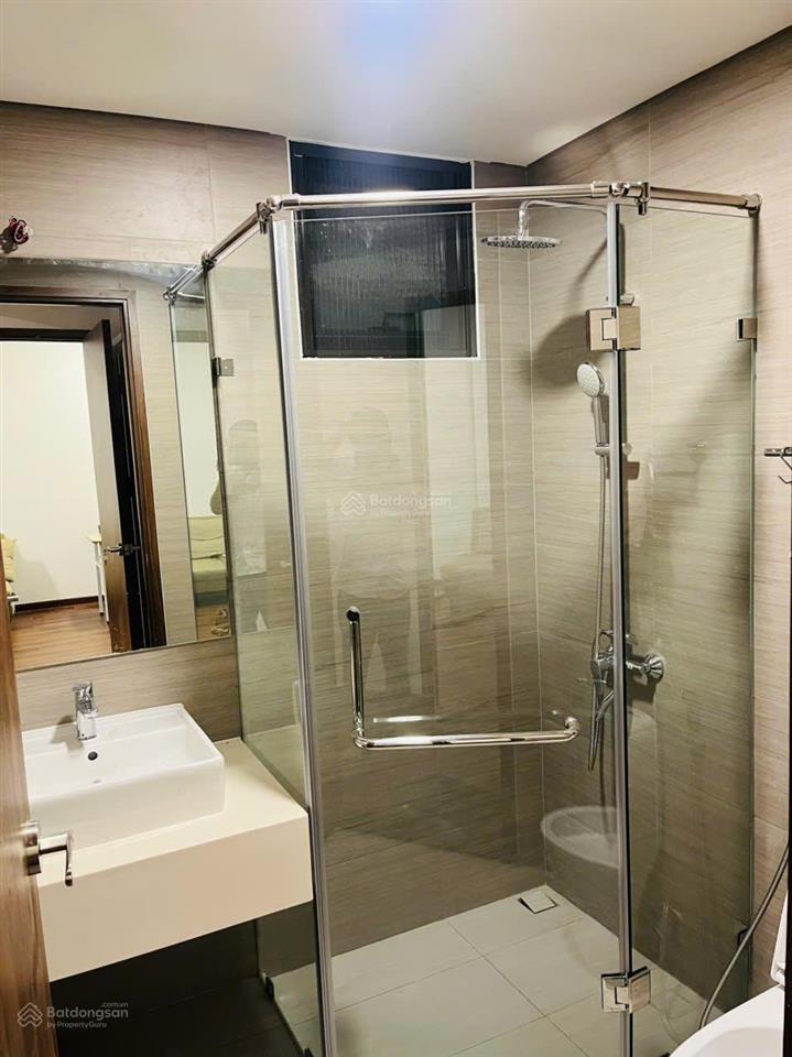 Cho thuê gấp căn 78m2 2pn2wc nhà đẹp, full nội thất view quận giá chỉ 12tr/tháng. 0979 885 ***