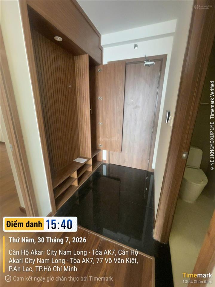 Chính chủ bán gấp neo 81m2 2pn/2wc chỉ 4.5 tỷ, sổ hồng sẵn, nhà đẹp view thoáng mát.  0979 885 ***