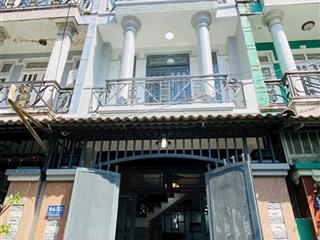 Bán nhà ngã tư ga sát gò vấp nhà 2 lầu hẻm ô tô giá 5ty150