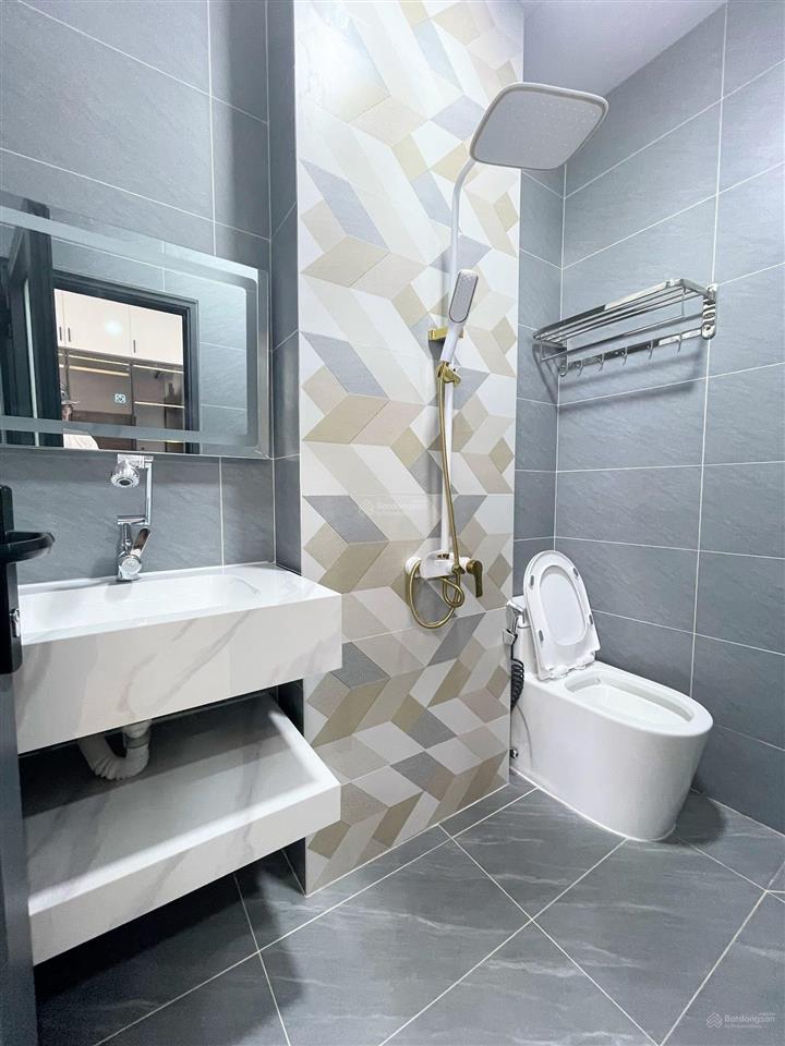 Hoa hồng 1% gủi a chị e nhận đủ ban nhà mới thạnh xuân đường 12 mét xây 2 lầu tặng full nội thất