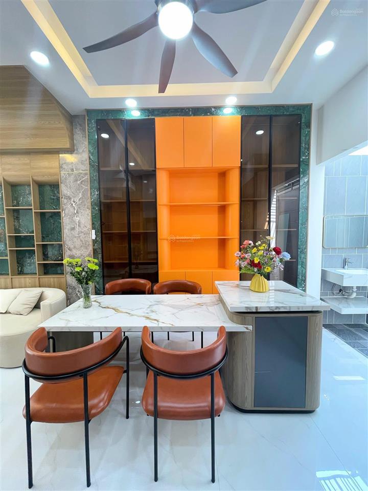 Hoa hồng 1% gủi a chị e nhận đủ ban nhà mới thạnh xuân đường 12 mét xây 2 lầu tặng full nội thất