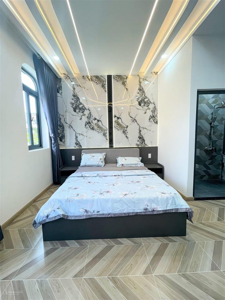 Hoa hồng 1% gủi a chị e nhận đủ ban nhà mới thạnh xuân đường 12 mét xây 2 lầu tặng full nội thất