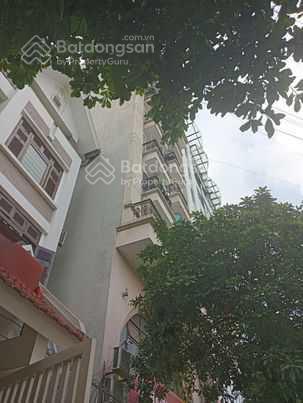 Cho thuê căn hộ mini mới, đẹp, dt 32m2, đủ đồ cơ bản, phòng rộng thoáng, có khu nấu ăn riêng