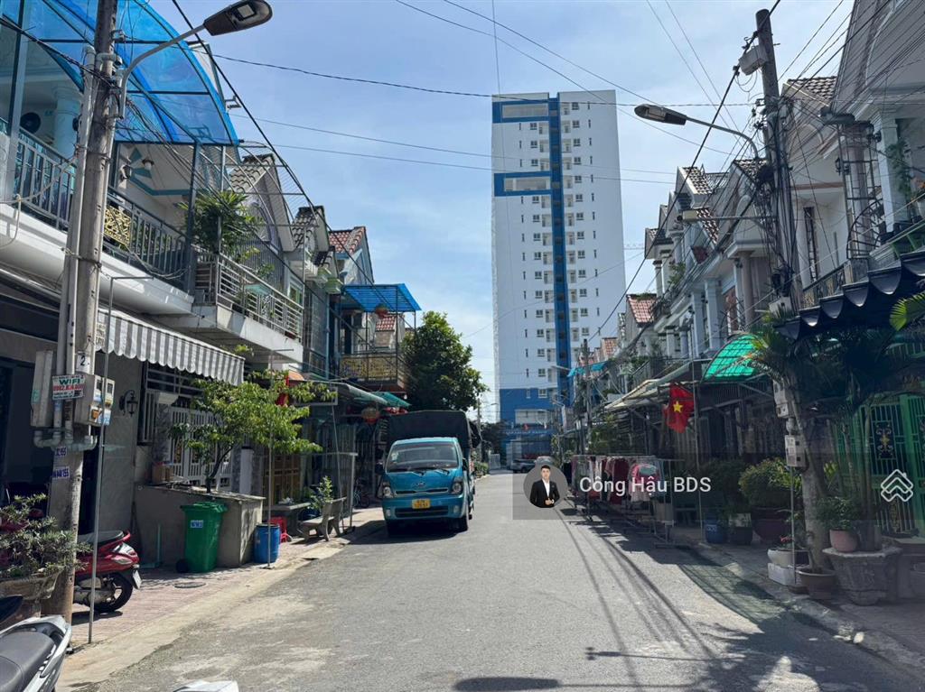 Nhà 2 tầng sổ hoàn công. dt 64m2 (4x 16m) odt 100%. gồm 3pn. đường 7m. gần vincom. giá 4.38 tỷ