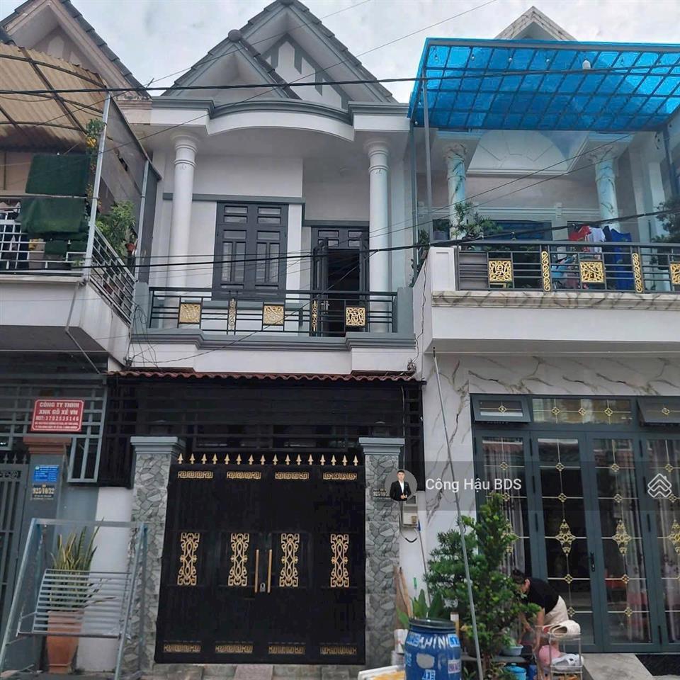 Nhà 2 tầng sổ hoàn công. dt 64m2 (4x 16m) odt 100%. gồm 3pn. đường 7m. gần vincom. giá 4.38 tỷ