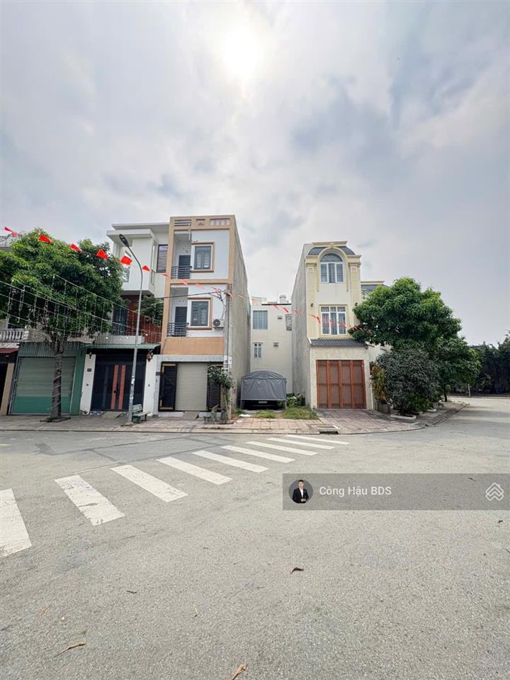 Lô đất rẻ kdc phú mỹ hiệp. dt 60m2 (4x 15m). đường 10m. vỉa hè cây xanh. giá 3.37 tỷ tl nhẹ