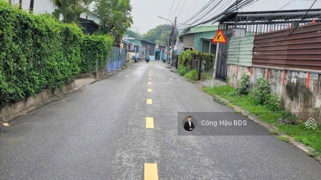 Đất mt trần thị xanh, p. tân đông hiệp. gần bv dĩ an. dt 155m2 (7x22m) odt 105m2. giá 5.5 tỷ