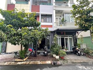Nhà 3 tầng kdc phú hồng thịnh gần làng dhqg tp.hcm. dt 60m2 (4x 15m). gồm 3pn 4wc. giá 5.8 tỷ