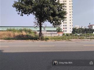 2 lô đất kdc phúc đạt. cách vincom dĩ an chỉ 5p. dt 94m2 (5x 18.8m). đường 10m. giá 4.45 tỷ tl