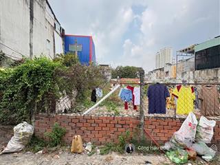 Đất xây căn hộ dịch vụ gần làng dhqg tp. hcm. dòng tiền 80tr/th. dt 247m2 (6x42m). odt 235.6m2