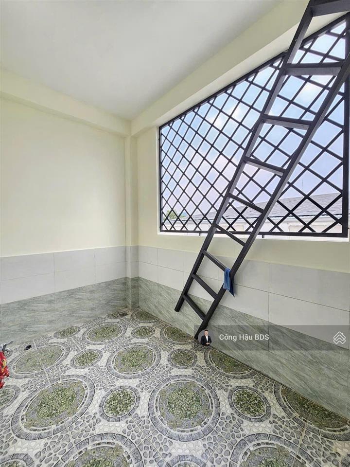 Nhà 3 tầng kdc lê phong p. tân đông hiệp. tp.hcm. dt 84.5m2 (4x 21m). dtsd~ 220m2. giá 5.1 tỷ tl
