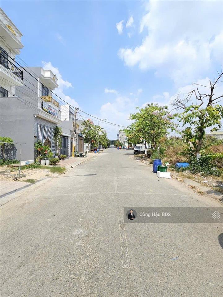 Lô đất đẹp tdc đồng chàm, p. đông hoà. gần tttm bigc go! dt 88.1m2 (4x 22m). đường 10m. giá4.8 tl