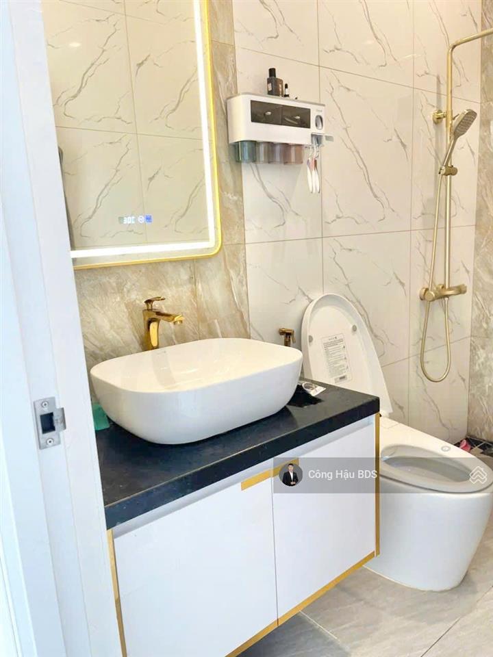 Nhà 3 tầng khu trung tâm. cách tttm bigc go! chỉ 5p. dt 143.2m2. đường 5m. giá 6.5 tỷ tl