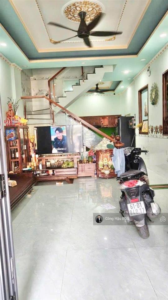 Nhà 2 tầng gần tttm bigc go! p. đông hoà. dt 60m2. đường 5m. gồm 2pn 2wc. giá 4.25 tỷ tl