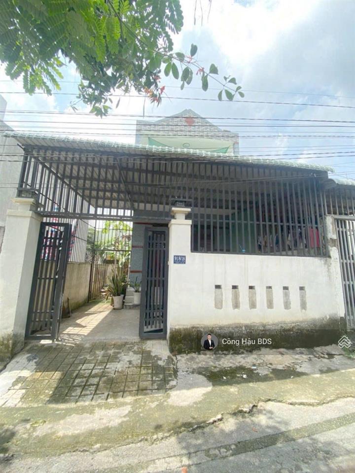 Nhà 2 tầng gần làng dhqg tp.hcm. dt 148.3m2. odt 92.1m2. đường ô tô. gồm 3pn 2wc. giá 3.9 tỷ tl